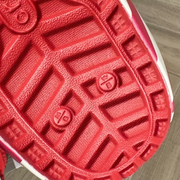 Crocs Mickey Mouse Christmas Holiday Lined
Classic Clogs Green Red Disney - Picture 3 of 11